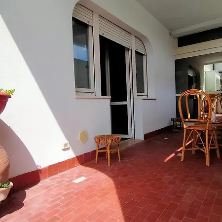 Quadrilocale 50 Mt Dal Mare Taunus Vacanze Cod 498 * Marcelli