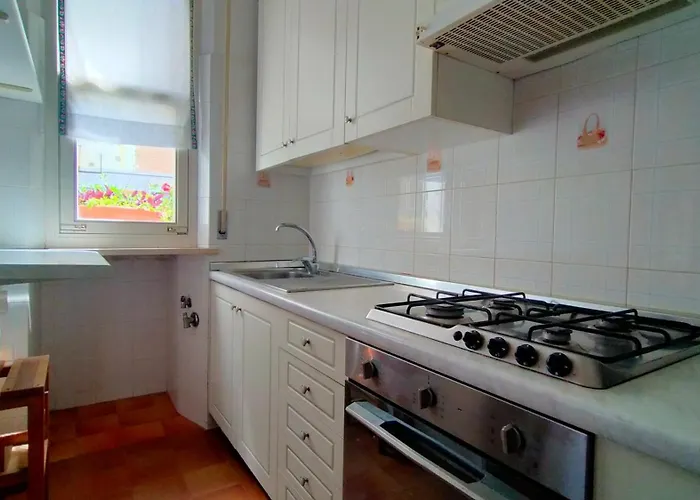 Quadrilocale 50 Mt Dal Mare Taunus Vacanze Cod 498 Apartment Marcelli